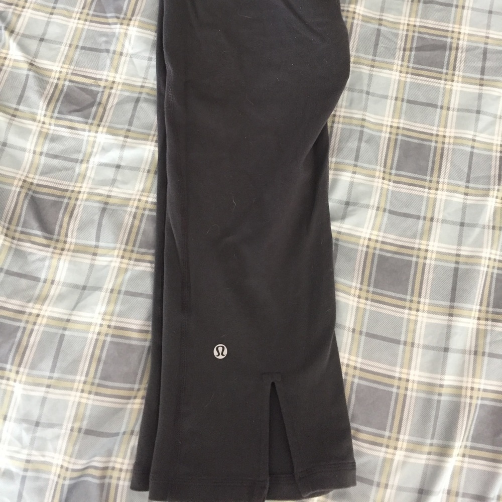 Lululemon capris - Picture 2 of 2